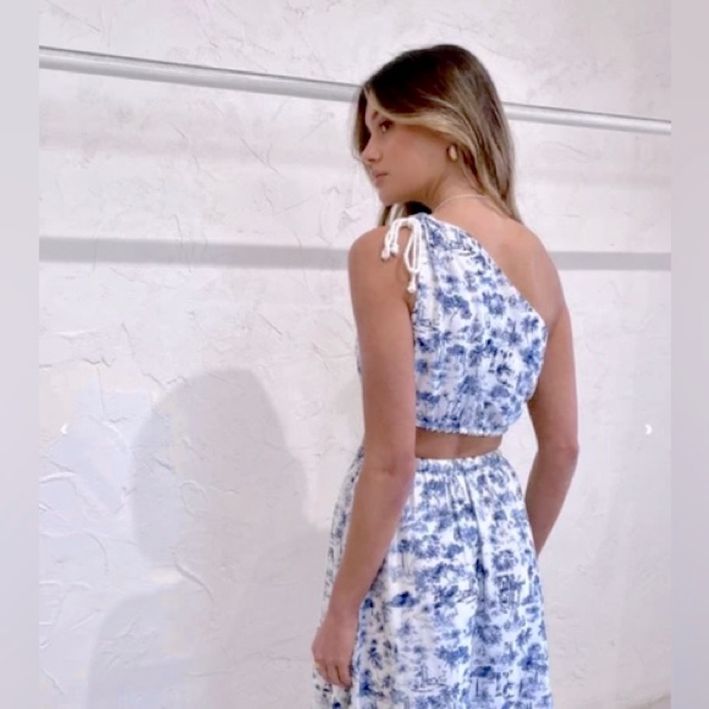 Sir the Label Goddess Top, Clementine in Dimitri Blue/White Print, small